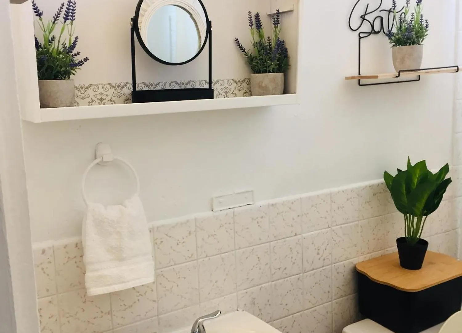 Cozy Room For 4 At San Juan Metro Area ベッド・アンド・ブレックファスト